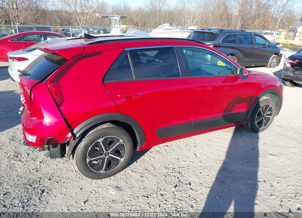 2023 KIA NIRO EX VIN: KNDCR3LE8P5058673