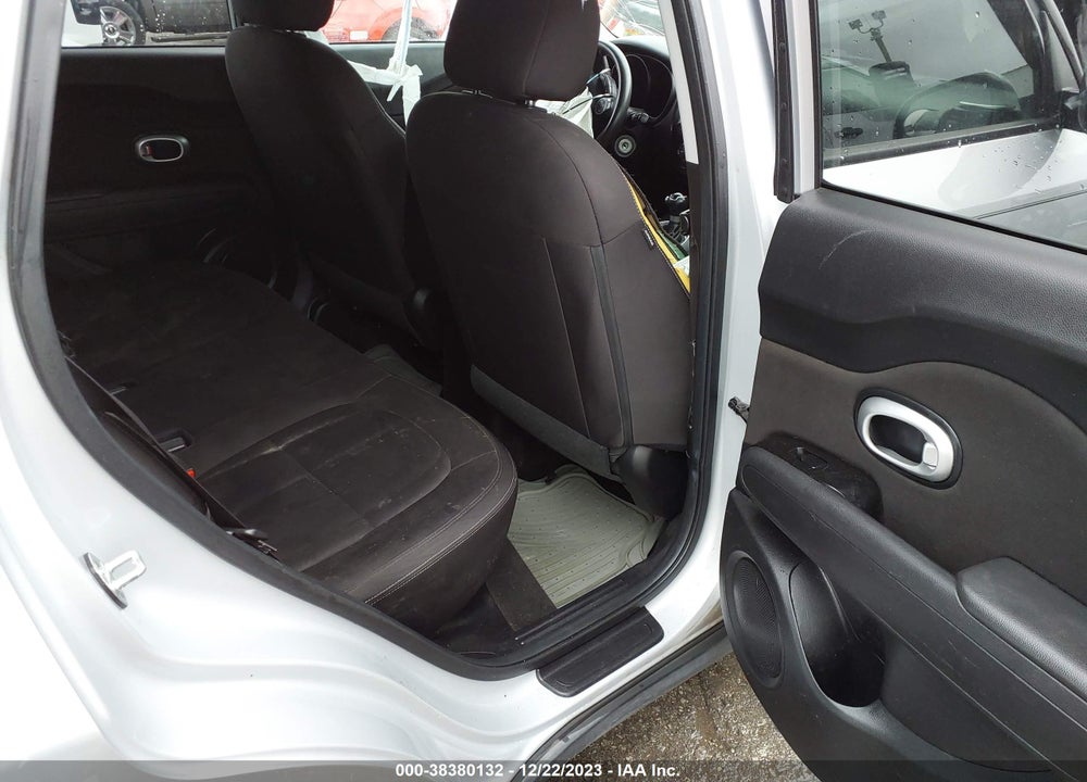 2016 KIA SOUL VIN: KNDJN2A20G7850715