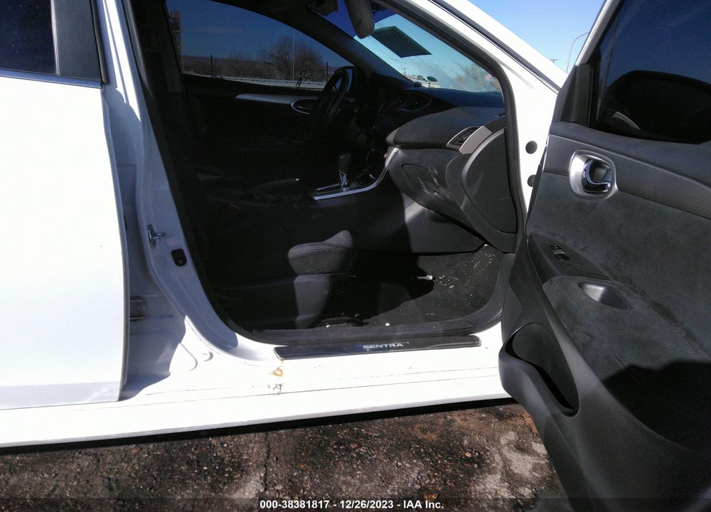 2014 NISSAN SENTRA SR VIN: 3N1AB7AP8EL646807