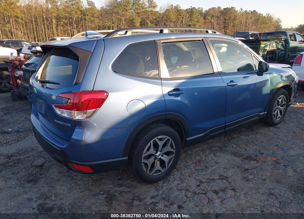 2022 SUBARU FORESTER PREMIUM VIN: JF2SKAEC3NH405243