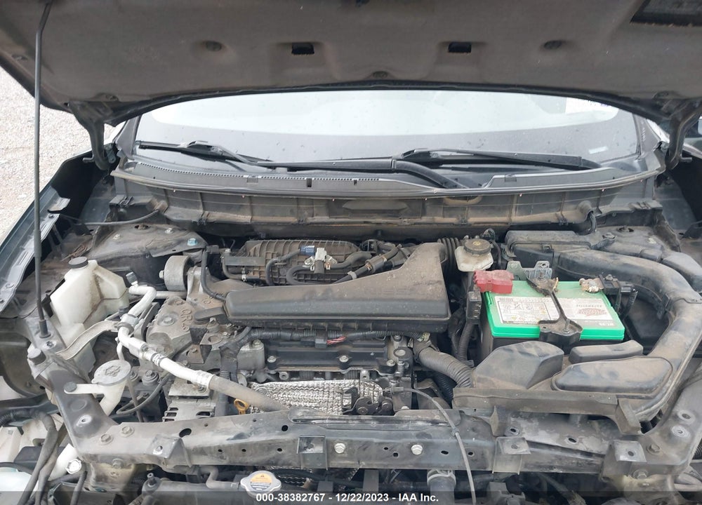 2018 NISSAN ROGUE SV VIN: 5N1AT2MT0JC740381