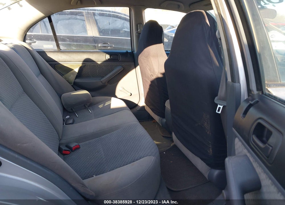 2005 HONDA CIVIC DX VP VIN: 2HGES16355H626168