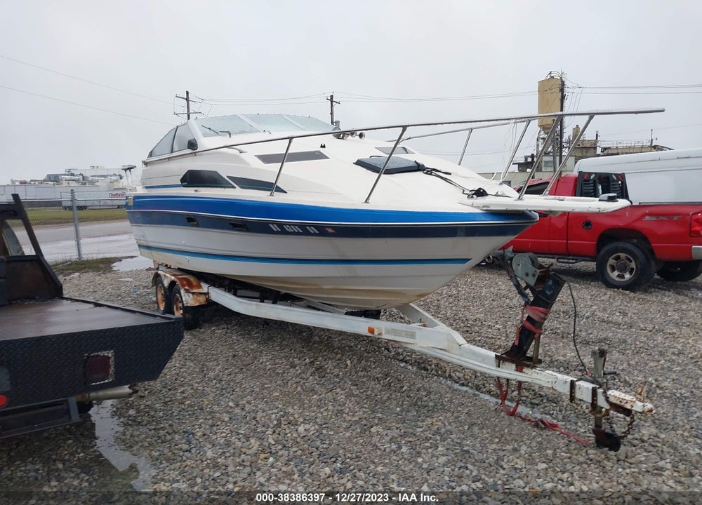 1988 BAYLINER 24FT VIN: BP1A10SBF788