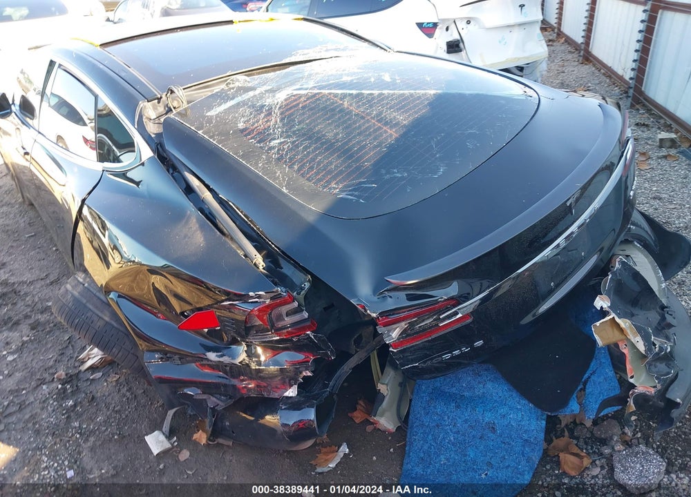 2018 TESLA MODEL S VIN: 5YJSA1E43JF251900