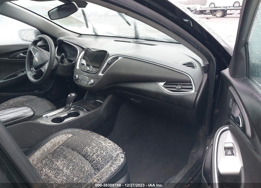 2019 CHEVROLET MALIBU LT VIN: 1G1ZD5ST8KF140256