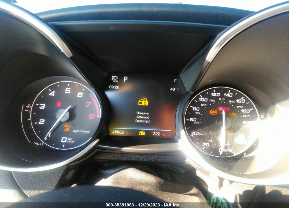 2017 ALFA ROMEO GIULIA QUADRIFOGLIO RWD VIN: ZARFAEAV2H7558018
