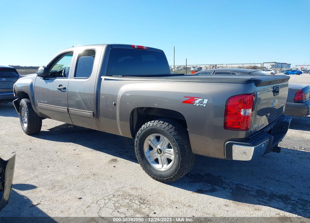 2012 CHEVROLET SILVERADO 1500 LT VIN: 1GCRKSE72CZ219030