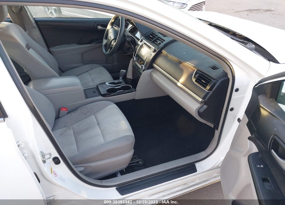 2014 TOYOTA CAMRY LE VIN: 4T4BF1FK9ER424204