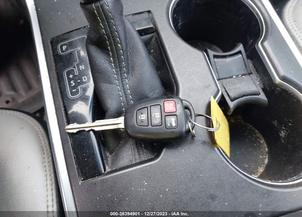 2017 TOYOTA CAMRY SE VIN: 4T1BF1FK1HU731266