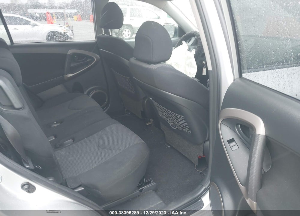 2006 TOYOTA RAV4 SPORT VIN: JTMBD32V266020943