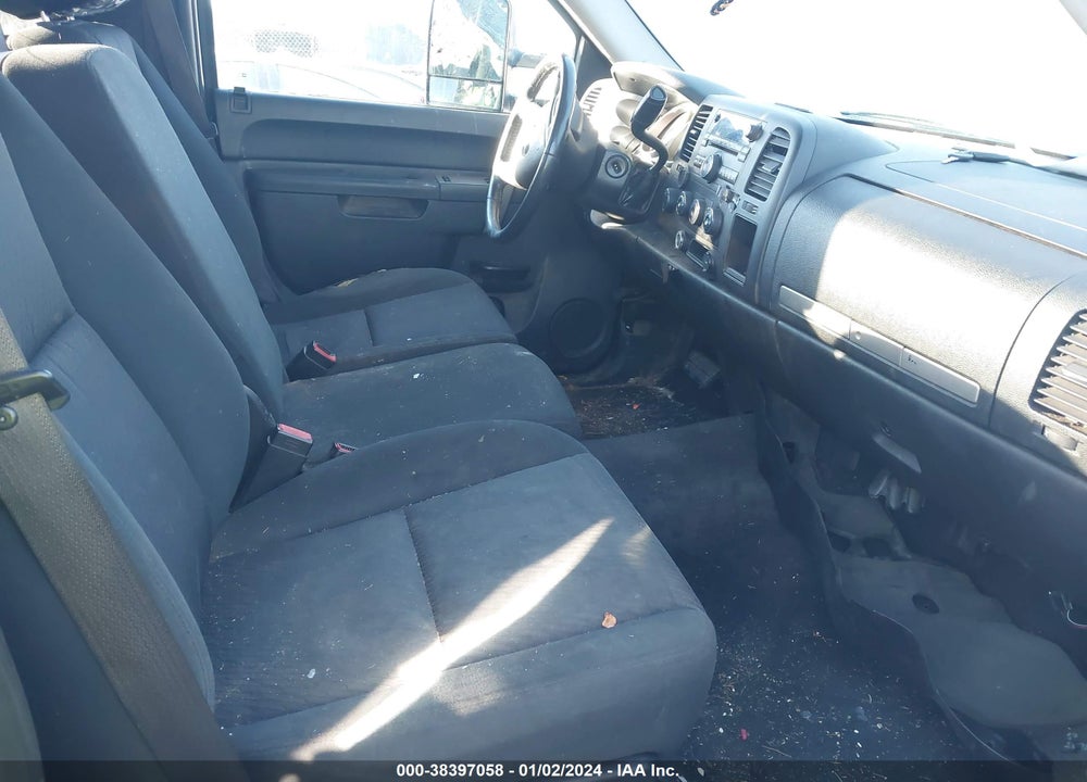 2010 CHEVROLET SILVERADO 2500HD VIN: 1GC3KXBG9AF123997