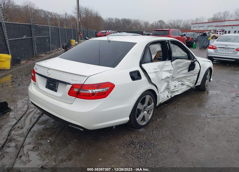 2011 MERCEDES-BENZ E 350 4MATIC VIN: WDDHF8HB9BA435219