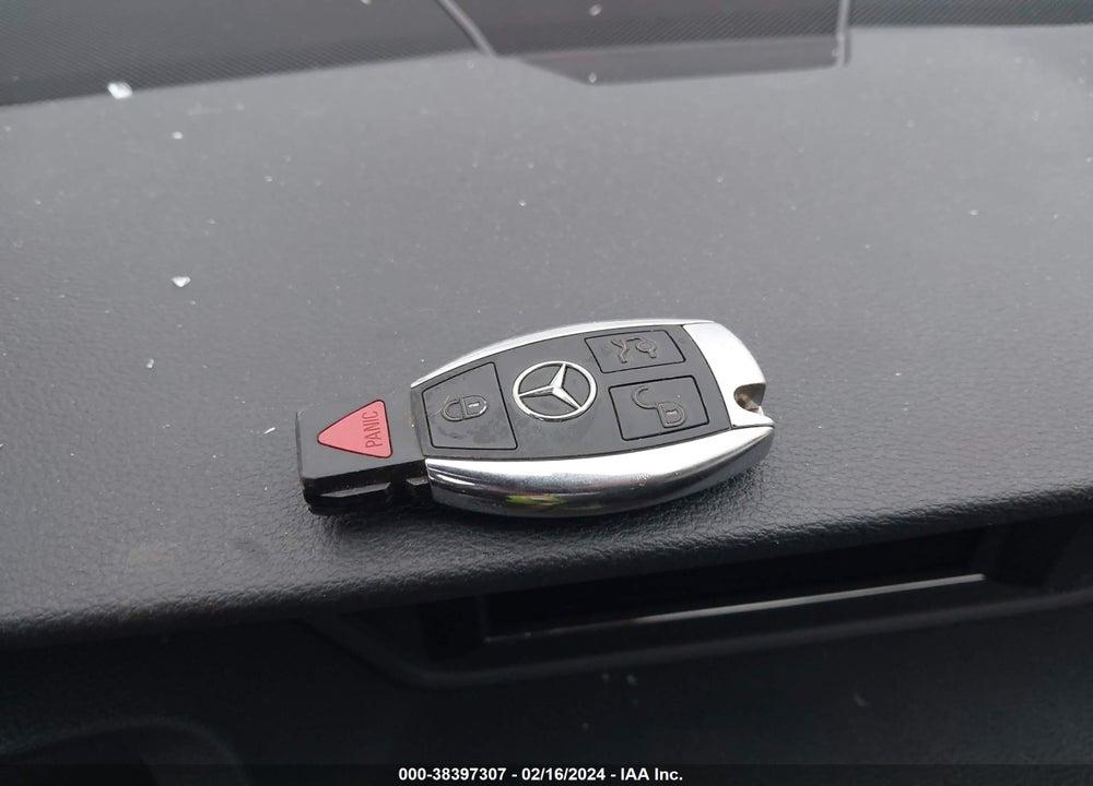2011 MERCEDES-BENZ E 350 4MATIC VIN: WDDHF8HB9BA435219