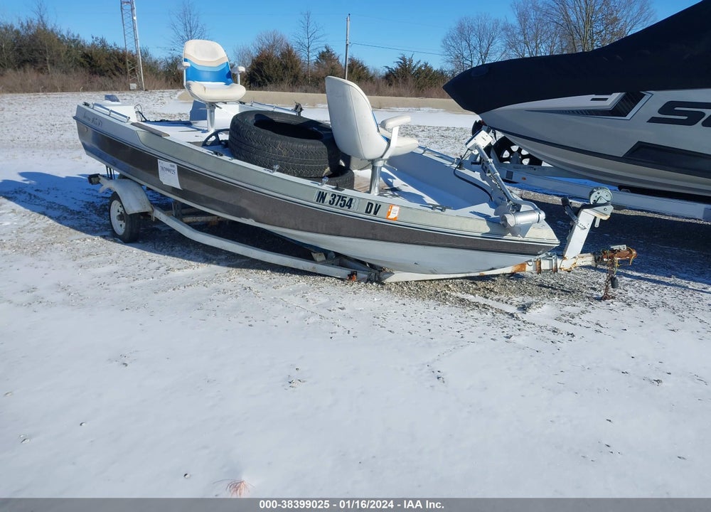 1984 SIERRA RUNABOUT VIN: CRSD1058M84CM