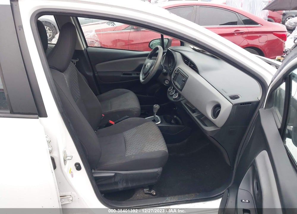 2015 TOYOTA YARIS L VIN: VNKKTUD39FA027560