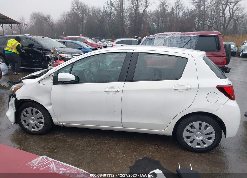 2015 TOYOTA YARIS L VIN: VNKKTUD39FA027560