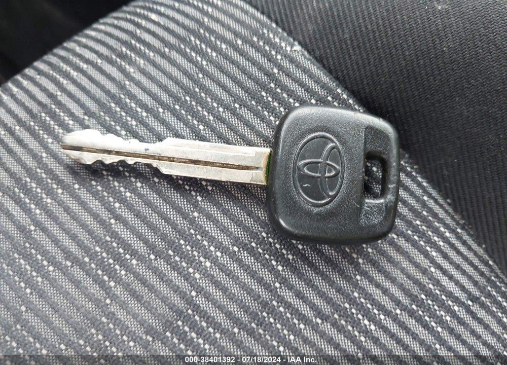 2015 TOYOTA YARIS L VIN: VNKKTUD39FA027560