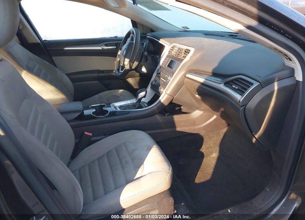 2015 FORD FUSION S VIN: 1FA6P0G75F5124100