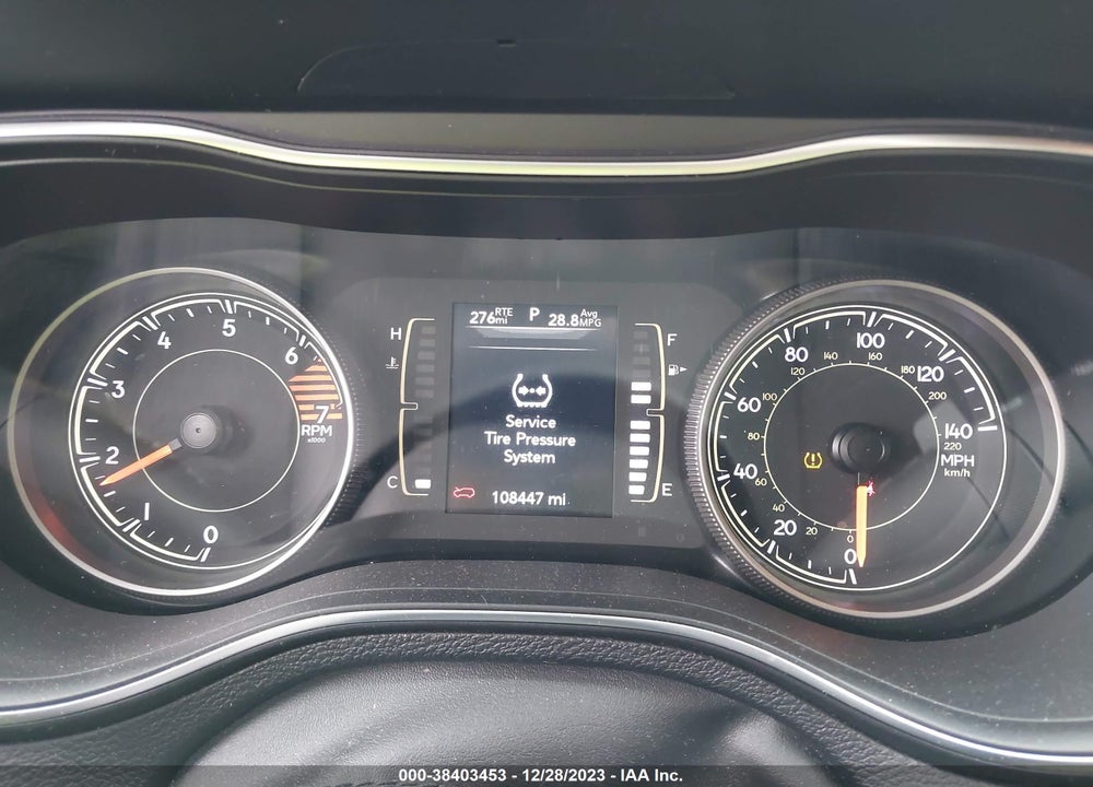 2019 JEEP CHEROKEE LATITUDE FWD VIN: 1C4PJLCB1KD265239
