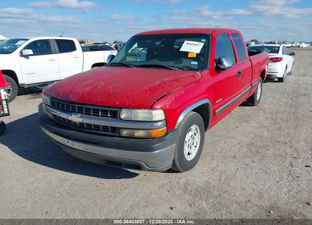2000 CHEVROLET SILVERADO 1500 LS VIN: 2GCEC19T6Y1172744