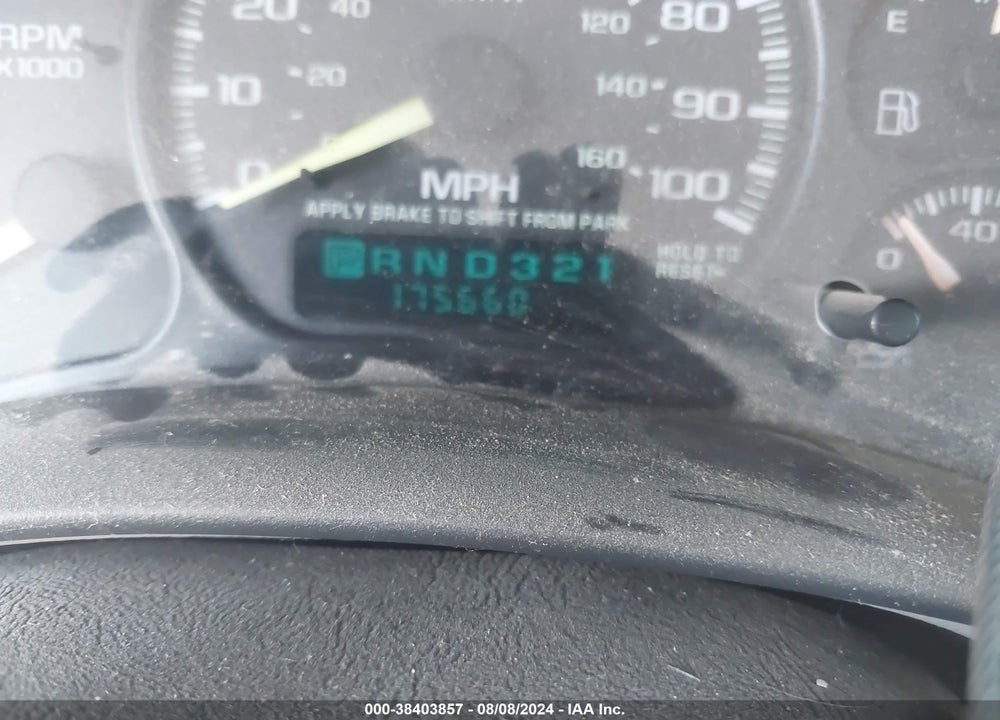 2000 CHEVROLET SILVERADO 1500 LS VIN: 2GCEC19T6Y1172744