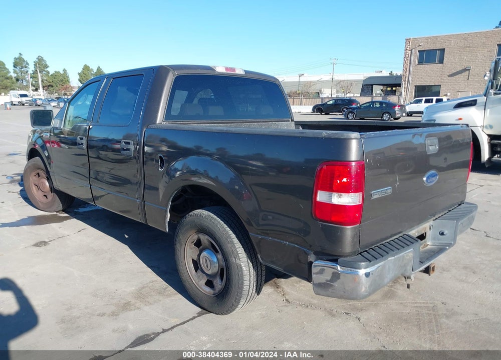 2005 FORD F-150 LARIAT/XLT VIN: 1FTPW12555KF05801
