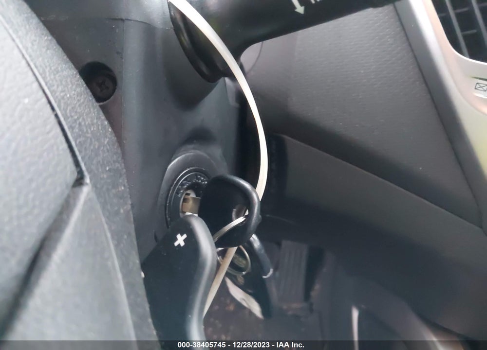 2016 HYUNDAI VELOSTER VIN: KMHTC6AD0GU250152