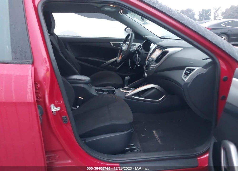 2016 HYUNDAI VELOSTER VIN: KMHTC6AD0GU250152