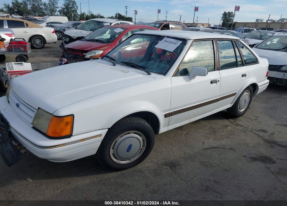 1988 FORD ESCORT LX VIN: 1FAPP959XJW352139