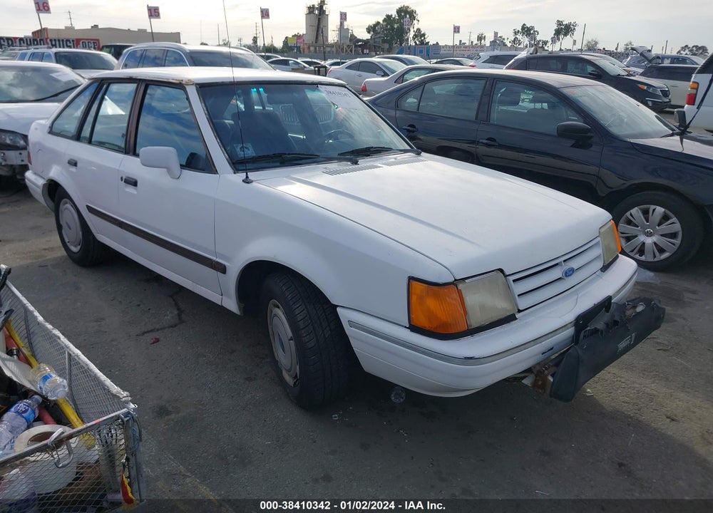 1988 FORD ESCORT LX VIN: 1FAPP959XJW352139