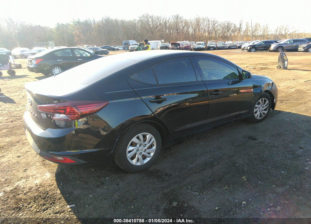 2019 HYUNDAI ELANTRA SE VIN: 5NPD74LF8KH447718