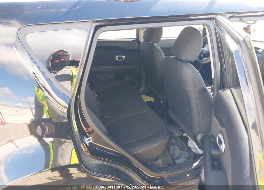 2015 KIA SOUL VIN: KNDJN2A21F7126885