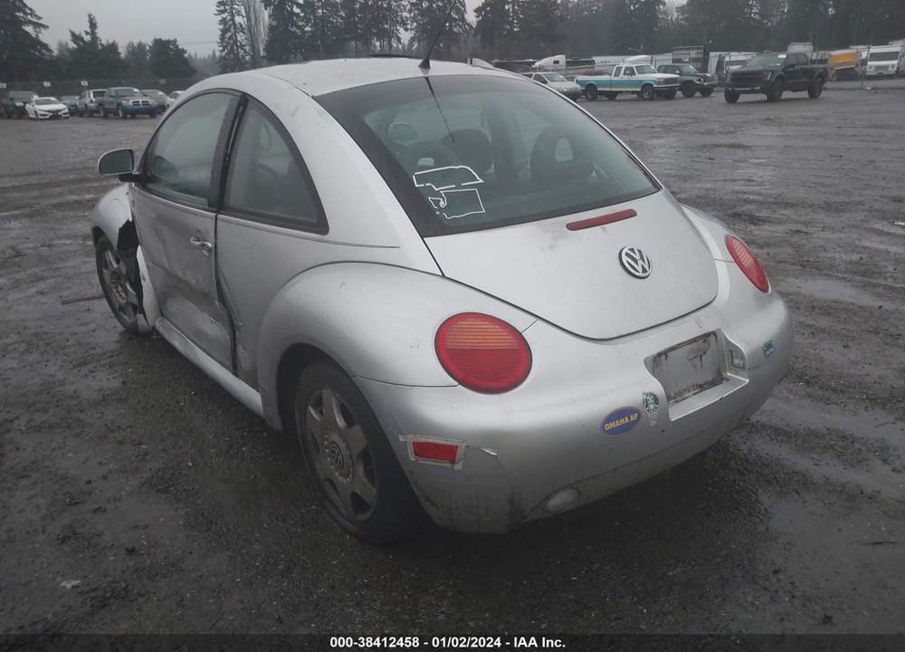 2000 VOLKSWAGEN NEW BEETLE GLS VIN: 3VWCC21C4YM402408