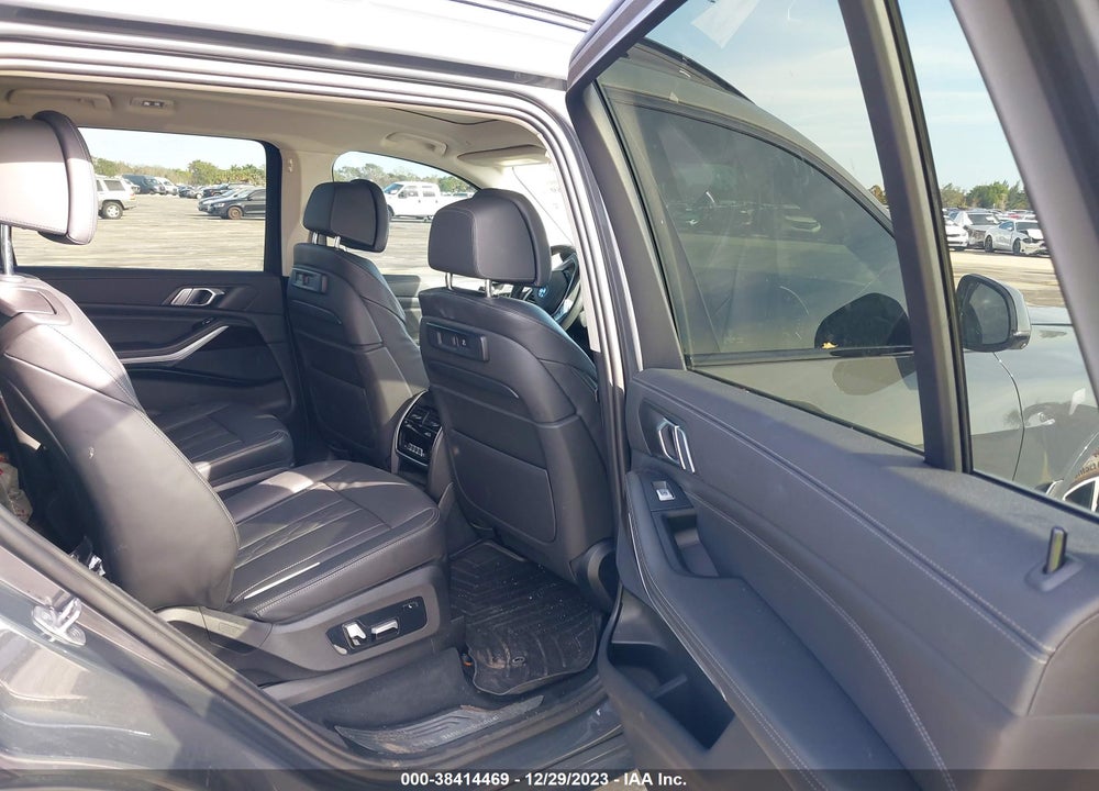 2021 BMW X7 VIN: 5UXCW2C02M9F47504