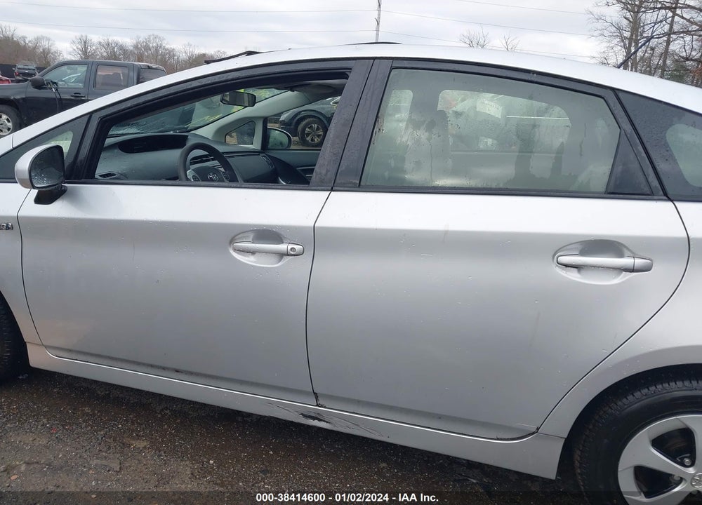 2013 TOYOTA PRIUS THREE VIN: JTDKN3DU5D5653697