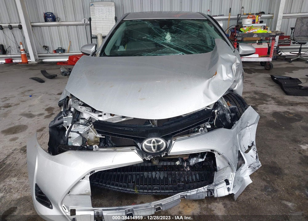 2017 TOYOTA COROLLA LE VIN: 5YFBURHE1HP677965
