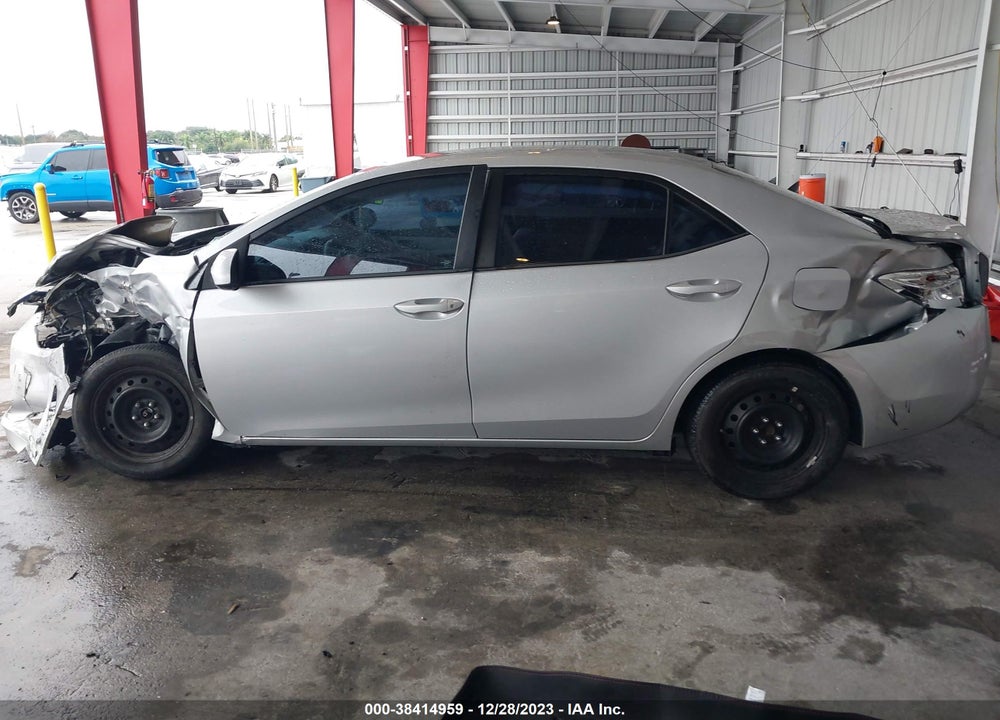 2017 TOYOTA COROLLA LE VIN: 5YFBURHE1HP677965