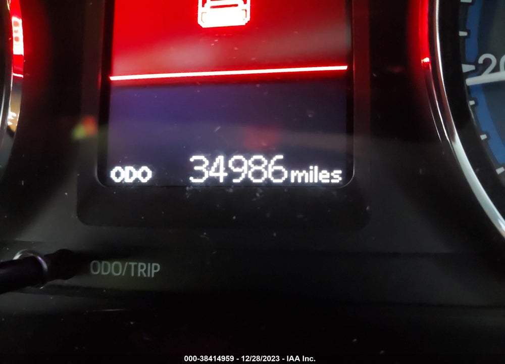 2017 TOYOTA COROLLA LE VIN: 5YFBURHE1HP677965