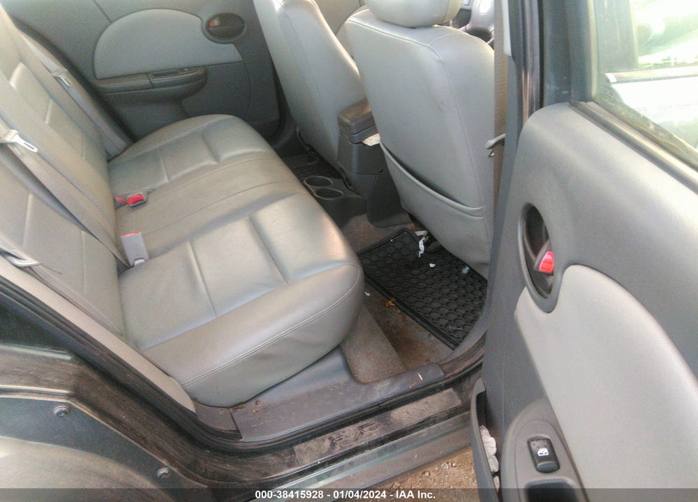 2007 SATURN ION 3 VIN: 1G8AL58F37Z175490