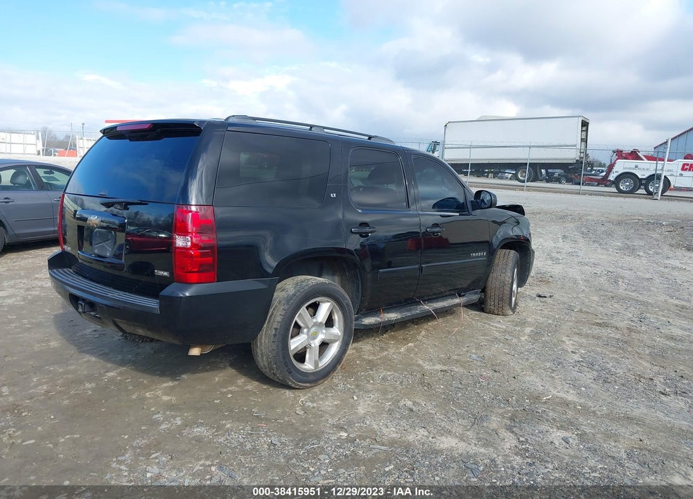 2007 CHEVROLET TAHOE LT VIN: 1GNFC130X7R401782