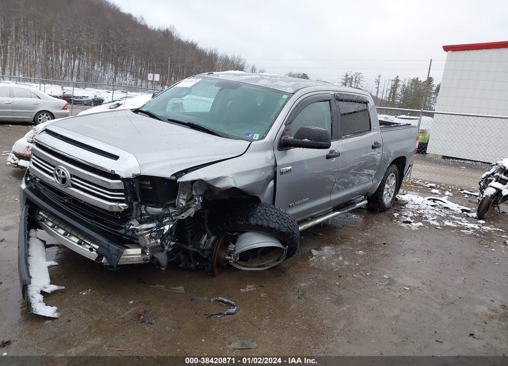 2017 TOYOTA TUNDRA SR5 5.7L V8 VIN: 5TFDY5F18HX614014