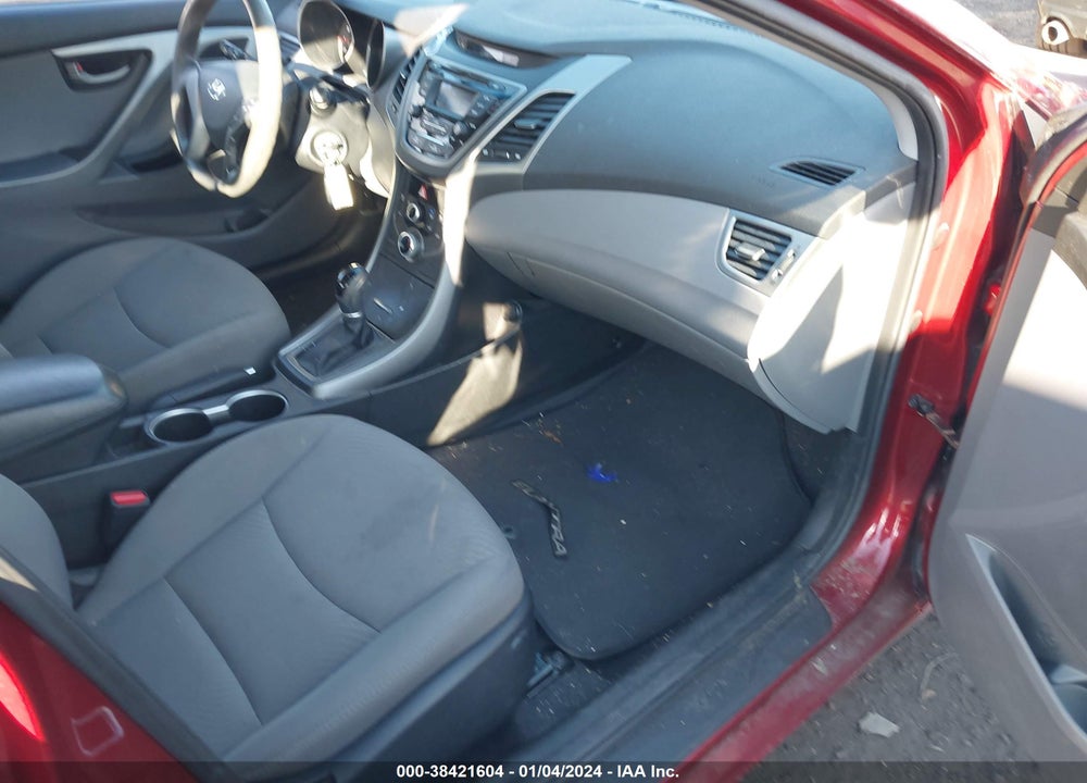 2016 HYUNDAI ELANTRA SE VIN: 5NPDH4AE5GH794390