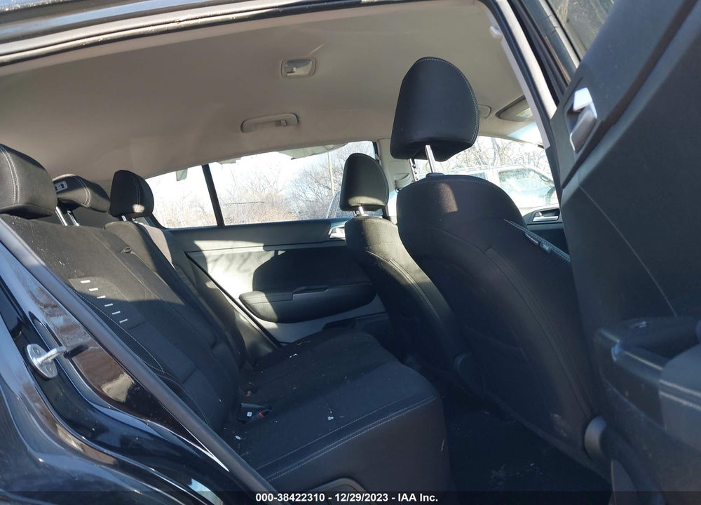 2019 KIA SPORTAGE LX VIN: KNDPMCAC1K7627068