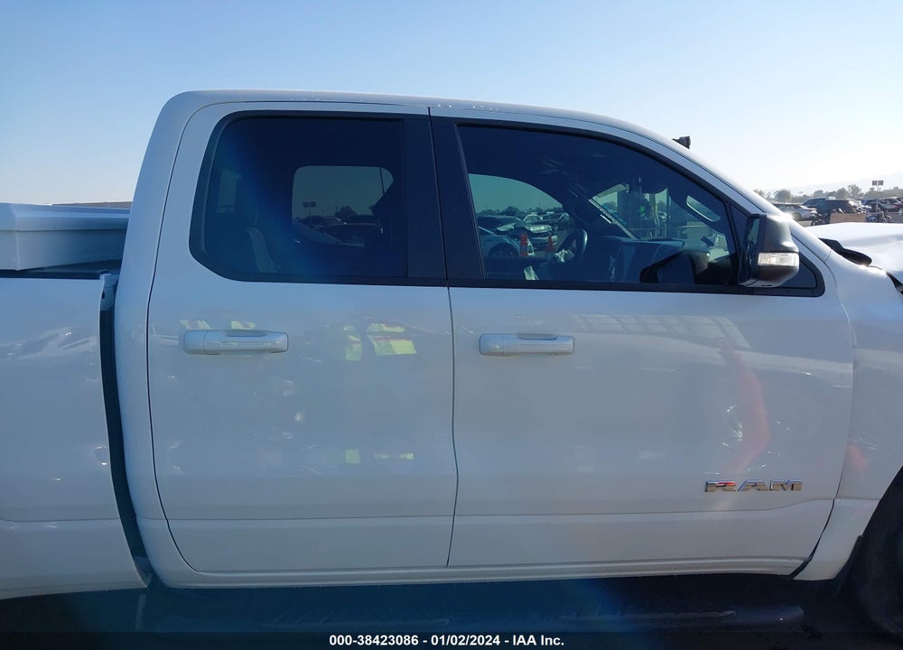 2022 RAM 1500 BIG HORN QUAD CAB 4X2 6'4 BOX VIN: 1C6RREBT5NN358729