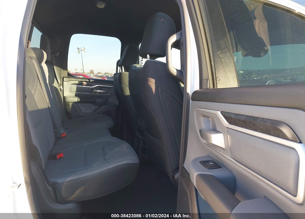 2022 RAM 1500 BIG HORN QUAD CAB 4X2 6'4 BOX VIN: 1C6RREBT5NN358729
