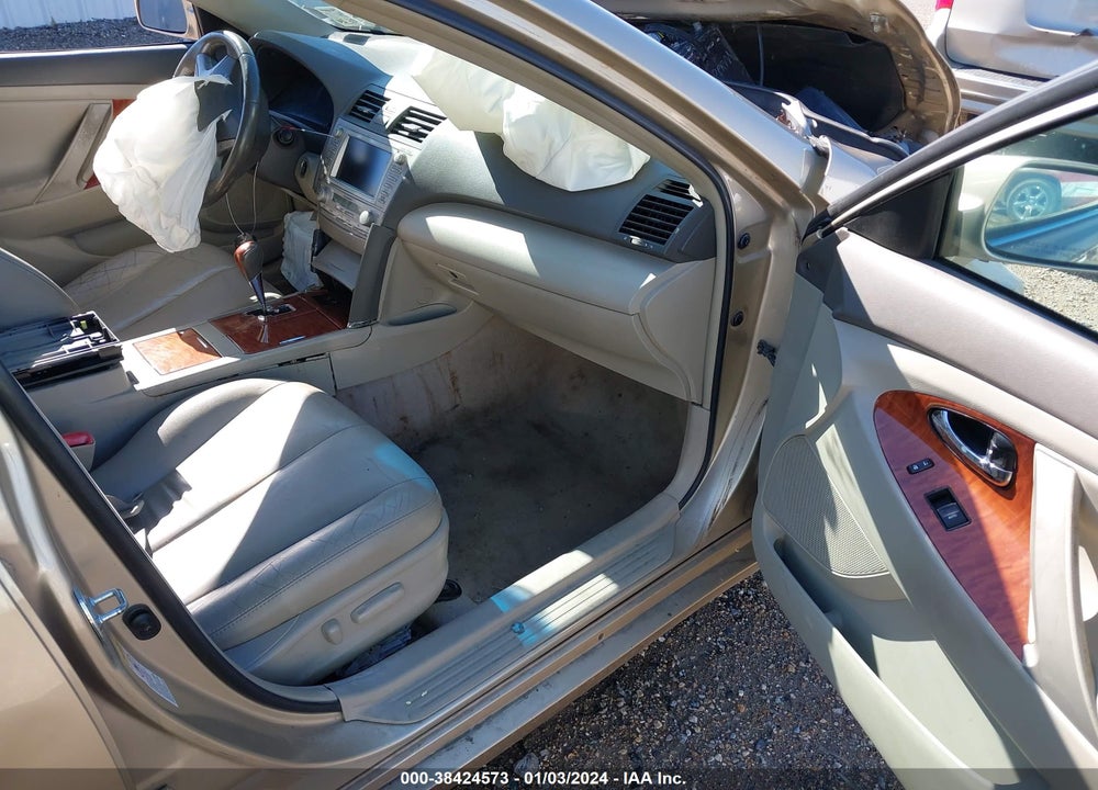 2011 TOYOTA CAMRY XLE V6 VIN: 4T1BK3EK4BU127310