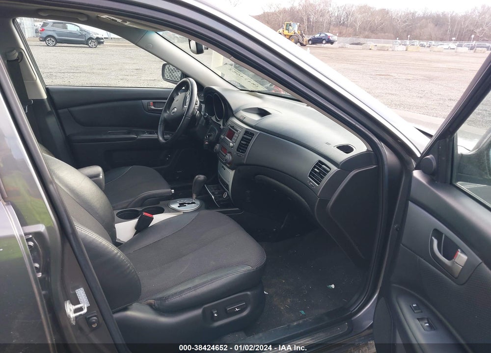 2009 KIA OPTIMA VIN: KNAGE224795351383