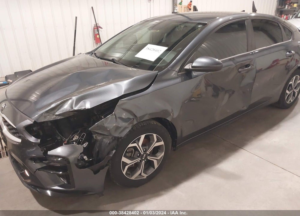 2019 KIA FORTE LXS VIN: 3KPF24AD0KE074607
