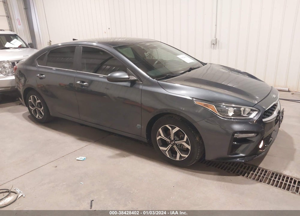 2019 KIA FORTE LXS VIN: 3KPF24AD0KE074607