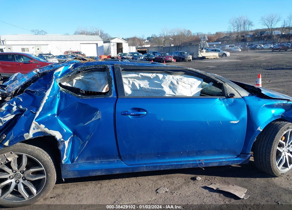 2014 SCION TC VIN: JTKJF5C70E3081086